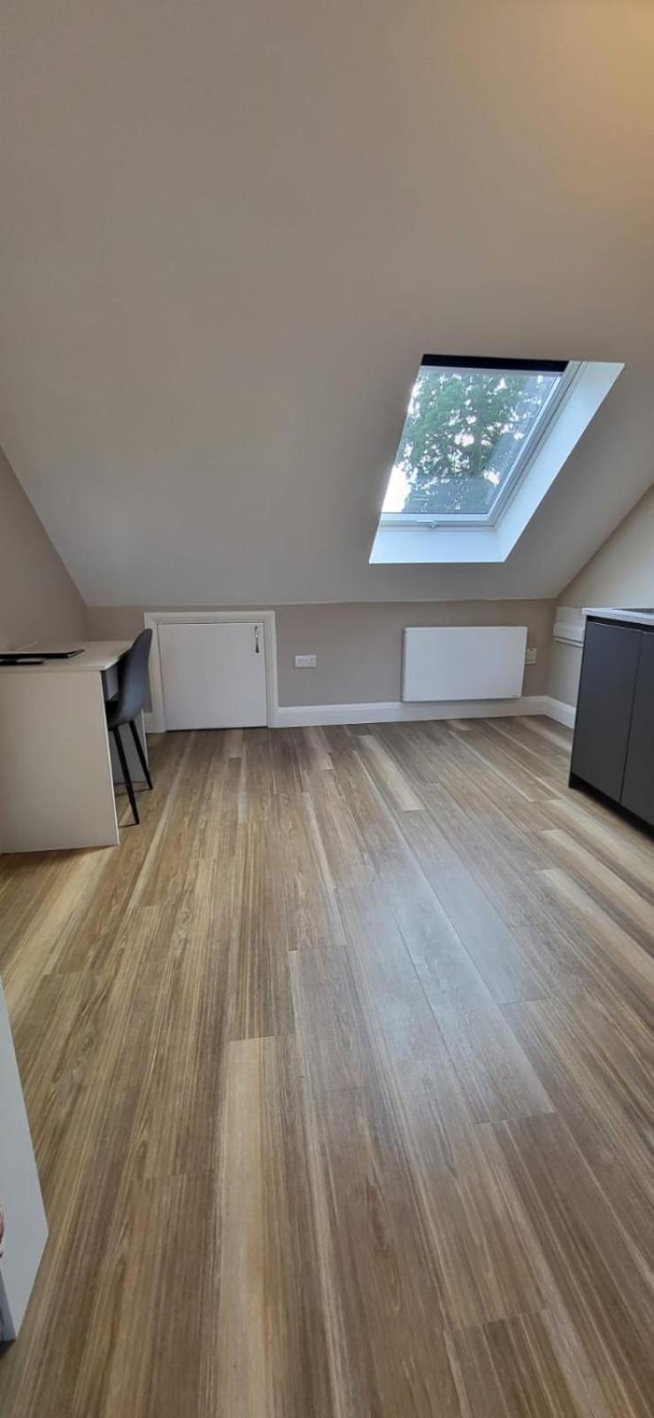Sands House - Luxury Modern Studios With Secure Parking In Epsom, Surrey Habitación foto